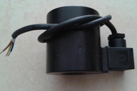 電磁線圈的電感主要起到什么作用？